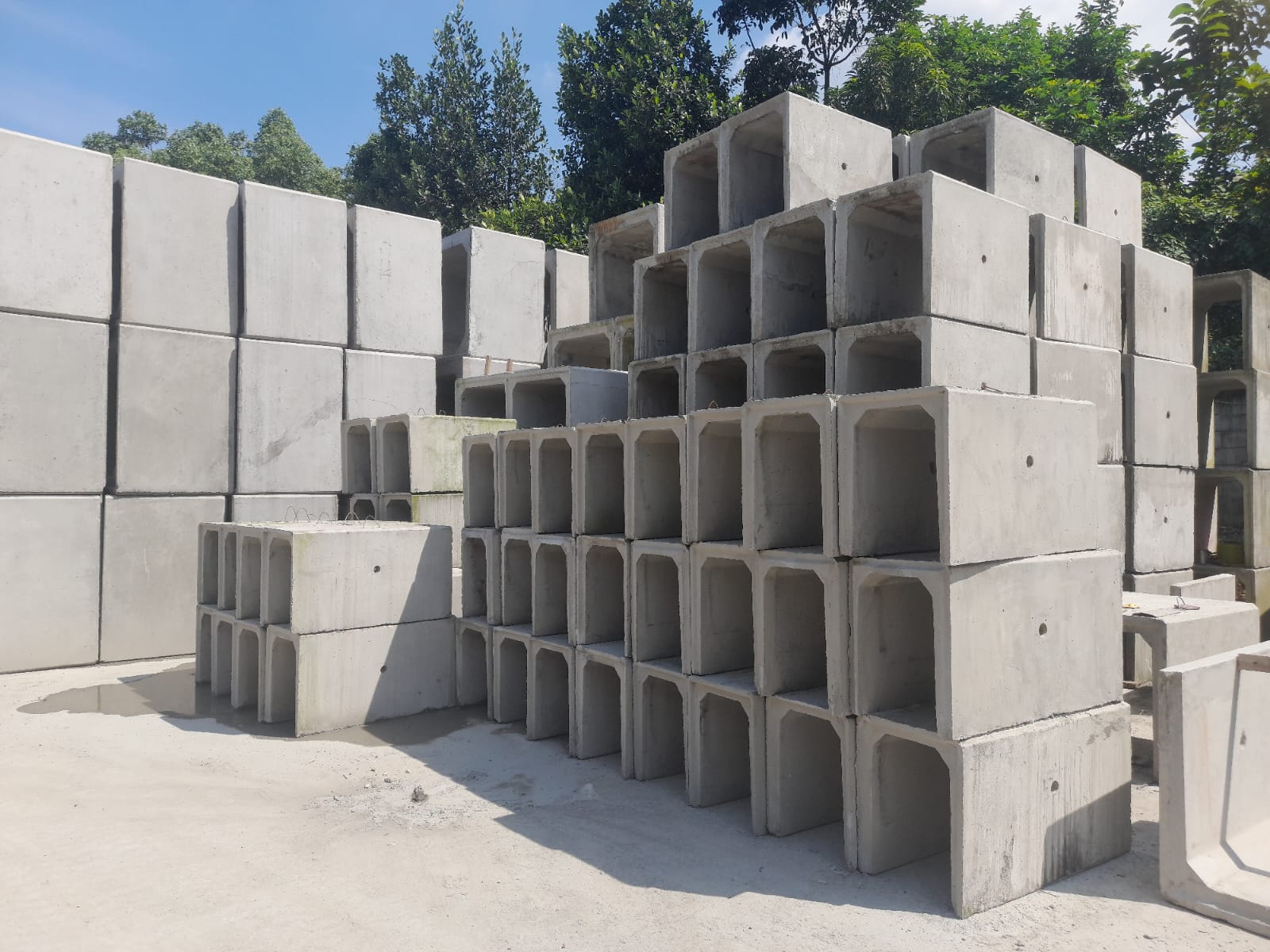Apa Itu U Ditch? Pengertian, Fungsi Utama, dan Keunggulan Saluran Precast